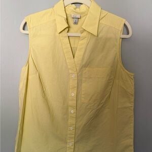 a new day Sleeveless Button-Front Shirt in Light Yellow